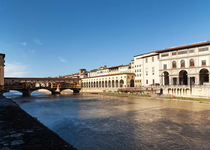 Ponte Vecchio Luxury Penthouse Apartament *