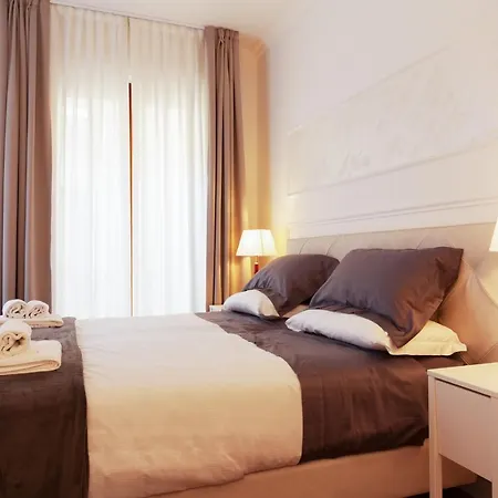 Lejlighed Ponte Vecchio Luxury Penthouse *