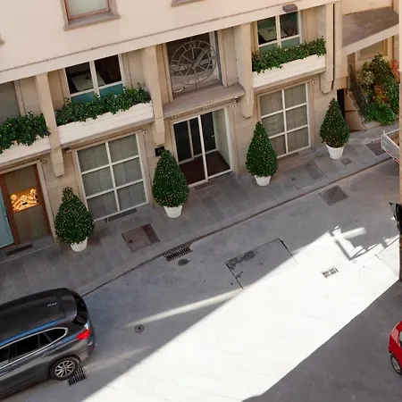 Ponte Vecchio Luxury Penthouse Daire