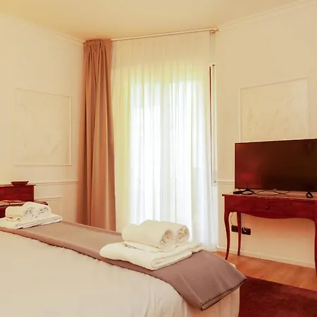 Daire Ponte Vecchio Luxury Penthouse