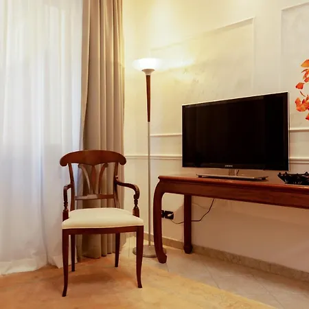 Ponte Vecchio Luxury Penthouse